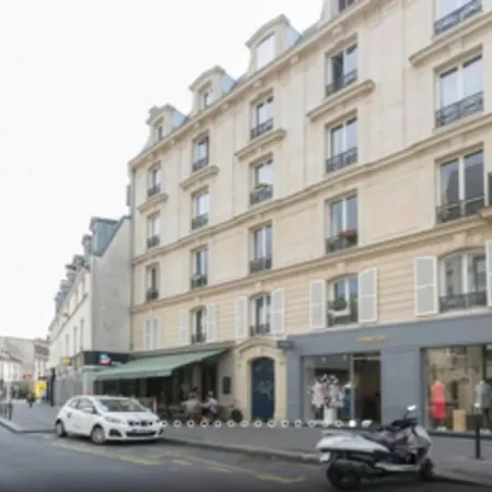 Calm Duplex Between Bastille And Le Marais Paris